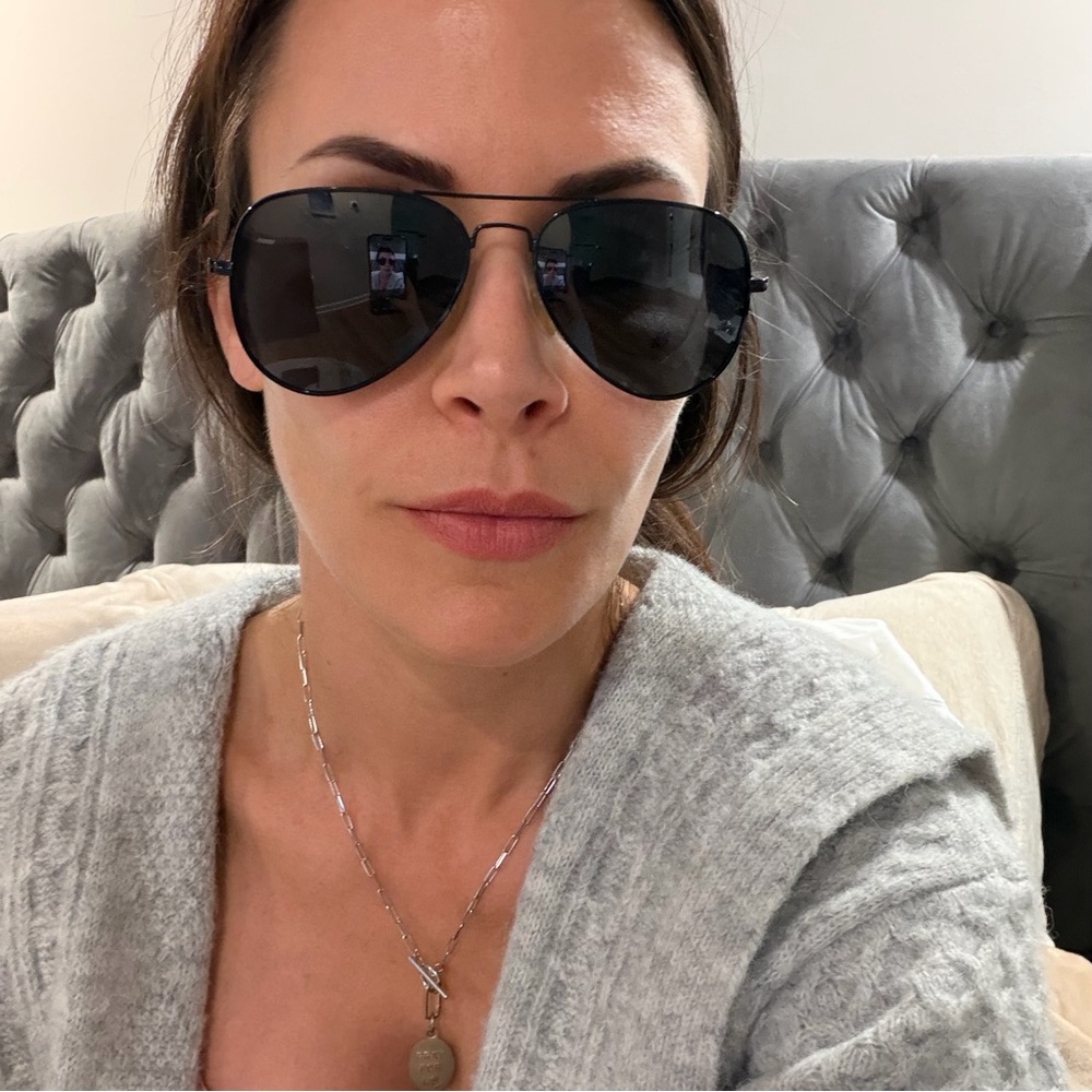 Stylish Black Aviator Sunglasses